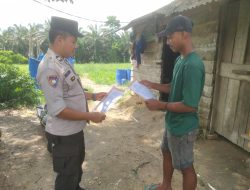 Kegiatan Bhabinkamtibmas Polsek Bandar Sei Kijang dalam Patroli Karhutla di Kelurahan Sekijang, Kecamatan Bandar Seikijang